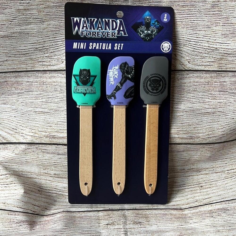 Wakanda Forever Mini Spatula Set